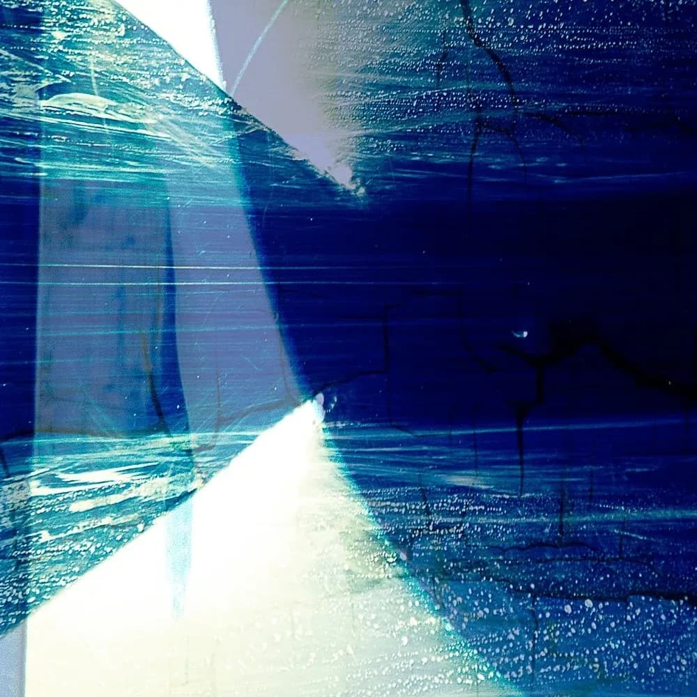 Vaulted Blue, detail of the surface at actual size